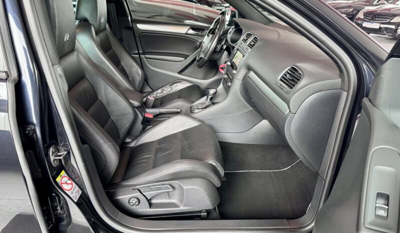 Volkswagen Golf VI R 4Motion DSG Navi BiXenon 5Türen 19Zoll voll