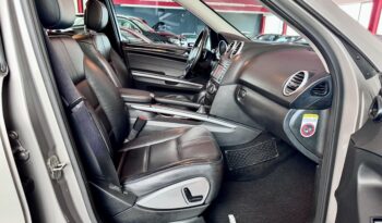 Mercedes-Benz ML 320 CDI 4M Glasdach Sportpaket Airmatic Xenon voll