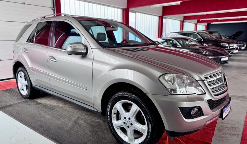 Mercedes-Benz ML 320 CDI 4M Glasdach Sportpaket Airmatic Xenon voll