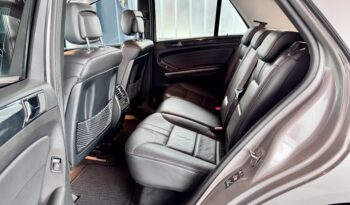 Mercedes-Benz ML 320 CDI 4M Glasdach Sportpaket Airmatic Xenon voll