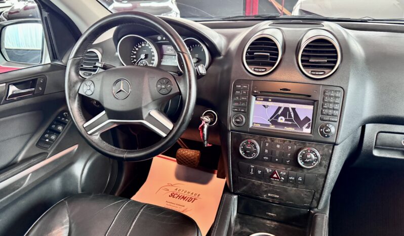 Mercedes-Benz ML 320 CDI 4M Glasdach Sportpaket Airmatic Xenon voll