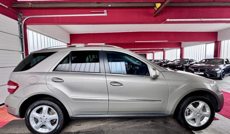 Mercedes-Benz ML 320 CDI 4M Glasdach Sportpaket Airmatic Xenon voll