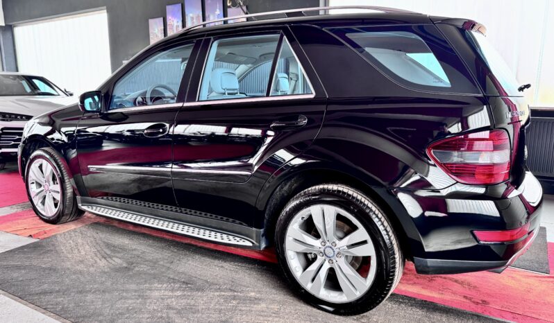 Mercedes-Benz ML 320CDI Offroad Airmatic Sportpaket BiXenon 20 Zoll voll