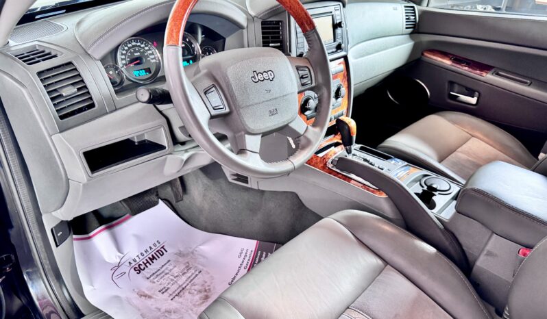 Jeep Grand Cherokee 3.0 CRD Overland Navi Fond TV 18″ voll