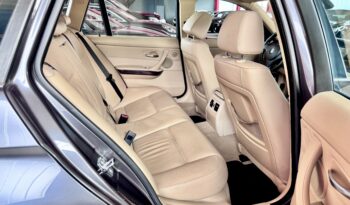 BMW 330d Touring xDrive Automatik BiXenon Leder Navi Pano voll