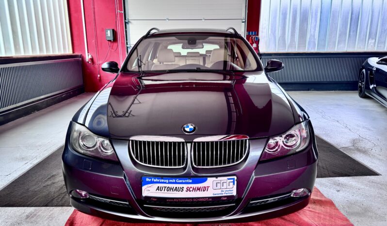 BMW 330d Touring xDrive Automatik BiXenon Leder Navi Pano voll