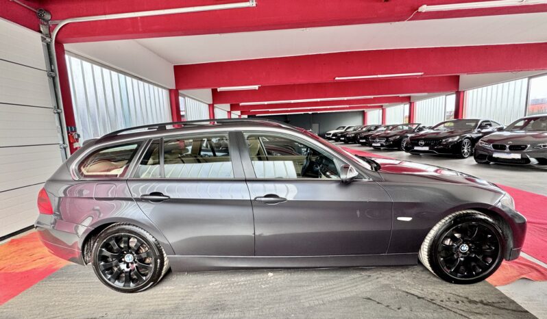 BMW 330d Touring xDrive Automatik BiXenon Leder Navi Pano voll