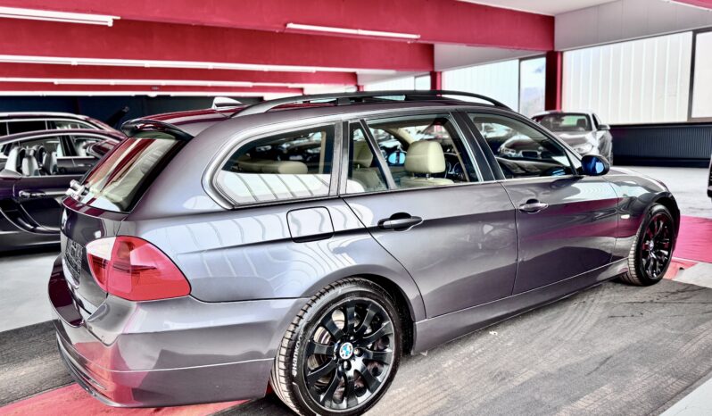 BMW 330d Touring xDrive Automatik BiXenon Leder Navi Pano voll