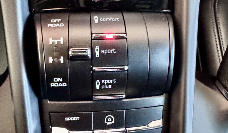 Porsche Cayenne Diesel Platinum Edition Bose 21Zoll PASM voll
