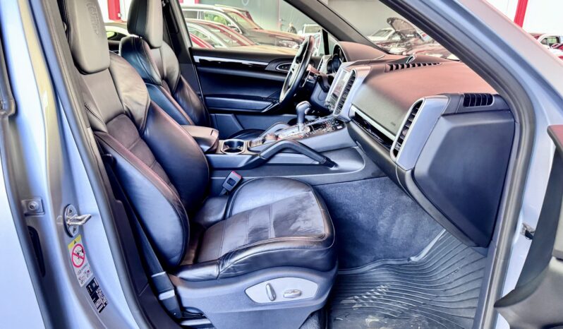 Porsche Cayenne Diesel Platinum Edition Bose 21Zoll PASM voll