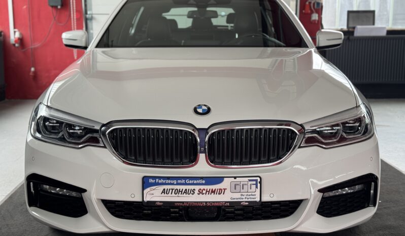 BMW 530 d xDrive M Sport Pano HeadUp Ferngest.Parken voll