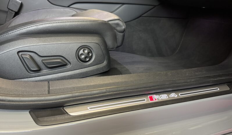Audi RS 4 Keramik ABT-Sportaga. B&O DynamikPaket Sitzlüftung voll