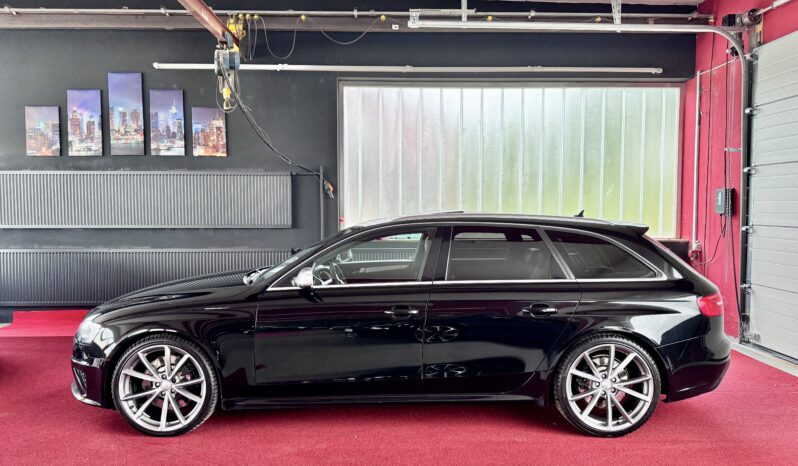 Audi RS4 4.2FSI quattro Pano B&O Navi Leder 20Zoll voll