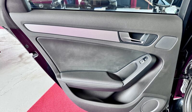 Audi RS4 4.2FSI quattro Pano B&O Navi Leder 20Zoll voll