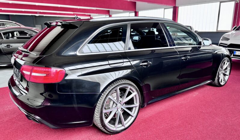 Audi RS4 4.2FSI quattro Pano B&O Navi Leder 20Zoll voll