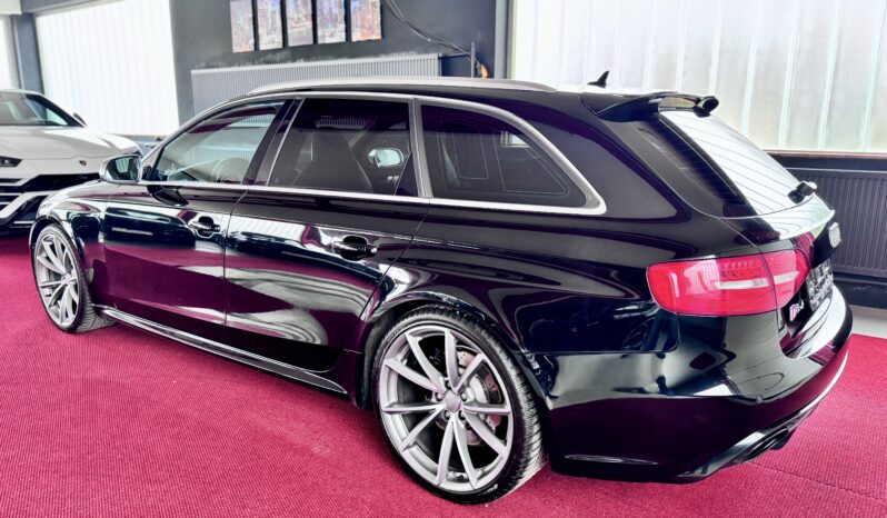 Audi RS4 4.2FSI quattro Pano B&O Navi Leder 20Zoll voll
