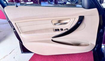 BMW 320d Touring xDrive Leder Navi Xeno Automatik 17 Zoll voll