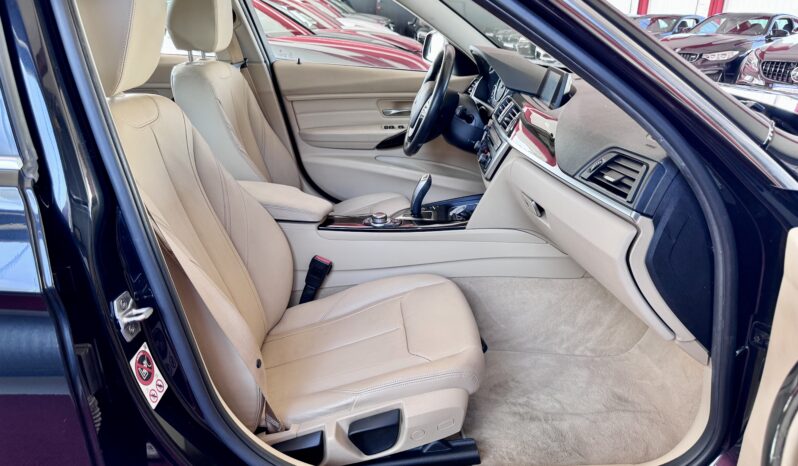 BMW 320d Touring xDrive Leder Navi Xeno Automatik 17 Zoll voll