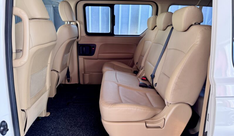Hyundai H-1 Travel Premium Leder 8 Sitze Automatik Navi voll