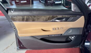BMW 750i xDriv Laser Bowers Individual Sportabgas 20 Zoll voll