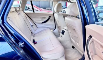 BMW 320d Touring xDrive Leder Navi Xeno Automatik 17 Zoll voll