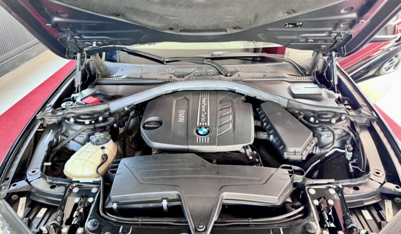 BMW 320d Touring xDrive Leder Navi Xeno Automatik 17 Zoll voll