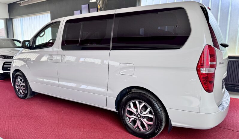Hyundai H-1 Travel Premium Leder 8 Sitze Automatik Navi voll