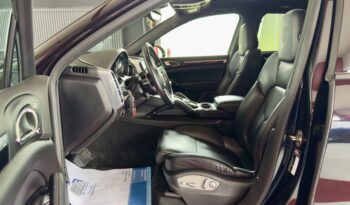 Porsche Cayenne Platinum Edition Pano Luft LED Sport Chrono Plus voll