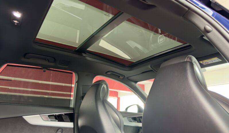 Audi RS4 Avant Pano 360° Matrix Virtual B&O AHK SAGA voll