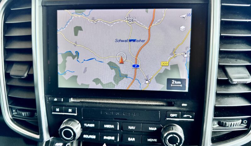 Porsche Cayenne Platinum Edition Pano Luft LED Sport Chrono Plus voll