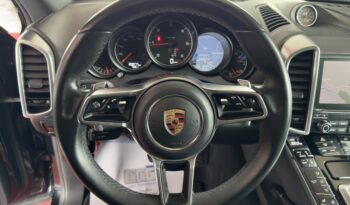 Porsche Cayenne Platinum Edition Pano Luft LED Sport Chrono Plus voll