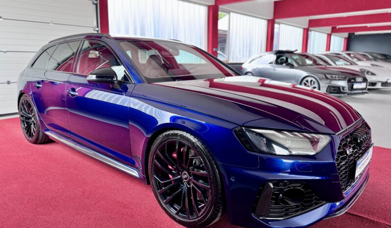 Audi RS4 Avant Pano 360° Matrix Virtual B&O AHK SAGA voll