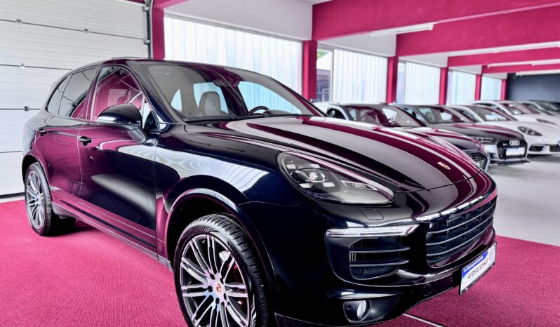 Porsche Cayenne Platinum Edition Pano Luft LED Sport Chrono Plus voll