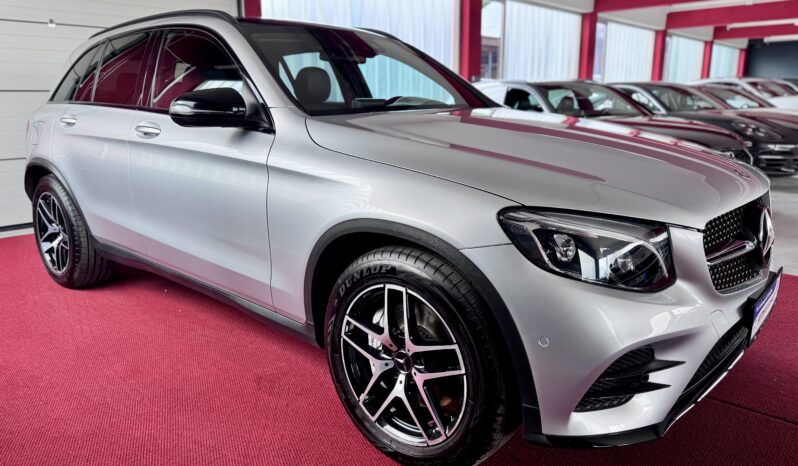 Mercedes-Benz GLC43 AMG Pano Burmester Airmatic LED KeylesGo 19 Zoll voll