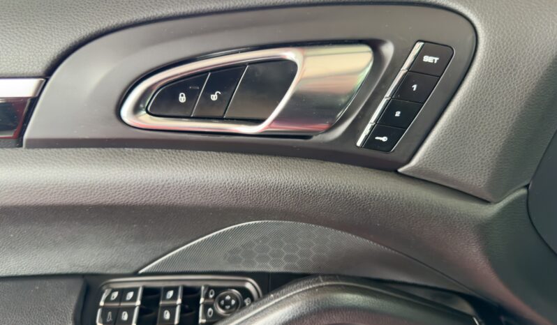 Porsche Cayenne Platinum Edition Pano Luft LED Sport Chrono Plus voll