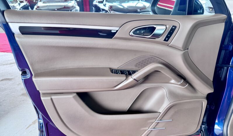 Porsche Cayenne S 4,2D Pano Luft 12 Wege 21 Zoll Sport-Chrono voll