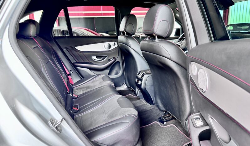 Mercedes-Benz GLC43 AMG Pano Burmester Airmatic LED KeylesGo 19 Zoll voll