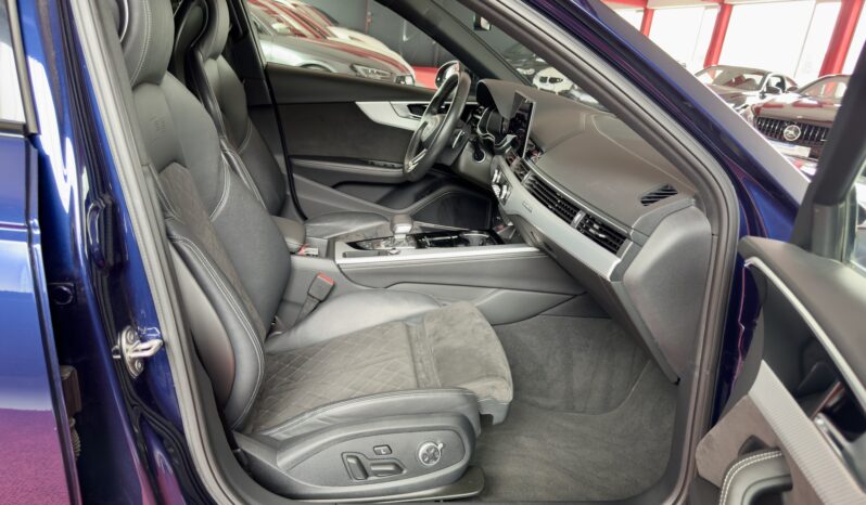 Audi RS4 Avant Pano 360° Matrix Virtual B&O AHK SAGA voll