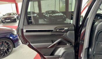 Porsche Cayenne Platinum Edition Pano Luft LED Sport Chrono Plus voll