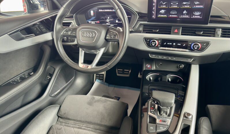 Audi RS4 Avant Pano 360° Matrix Virtual B&O AHK SAGA voll