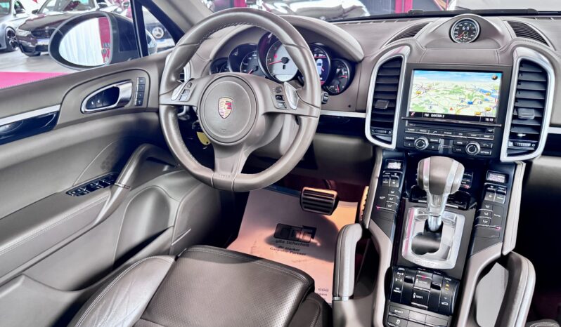 Porsche Cayenne S 4,2D Pano Luft 12 Wege 21 Zoll Sport-Chrono voll