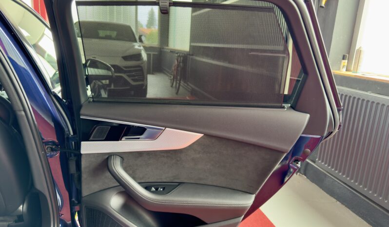 Audi RS4 Avant Pano 360° Matrix Virtual B&O AHK SAGA voll