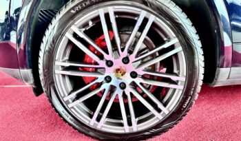 Porsche Cayenne Platinum Edition Pano Luft LED Sport Chrono Plus voll