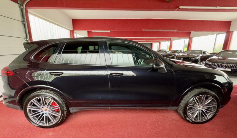 Porsche Cayenne Platinum Edition Pano Luft LED Sport Chrono Plus voll