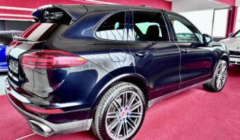 Porsche Cayenne Platinum Edition Pano Luft LED Sport Chrono Plus voll