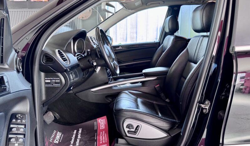 Mercedes-Benz ML 300 CDI AMG Paket AHK Kamera Airmatic Comand 4 Matic voll