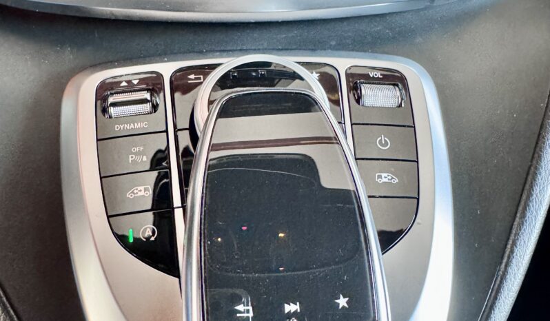 Mercedes-Benz V300d AVANTGARDE Lang 8 Sitze E Türen Leder 360 voll