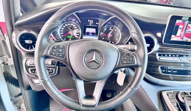 Mercedes-Benz V300d AVANTGARDE Lang 8 Sitze E Türen Leder 360 voll