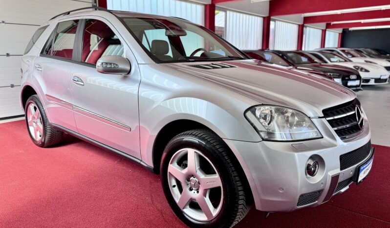 Mercedes-Benz ML 500 AMG Paket Glasdach Airmatic Comand Xenon voll