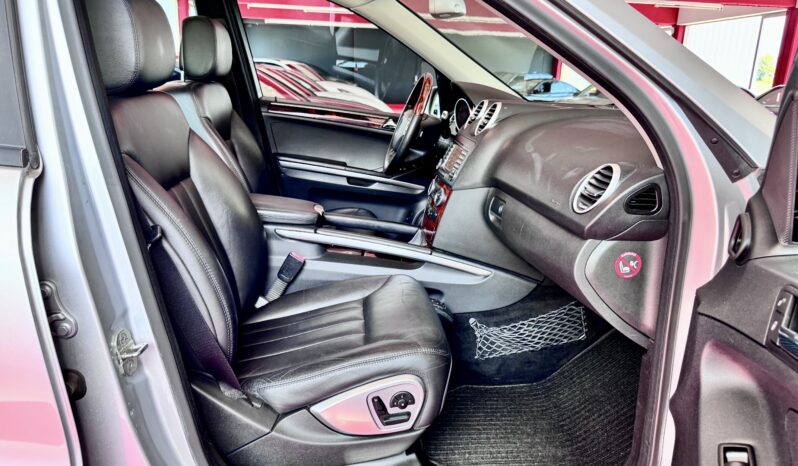 Mercedes-Benz ML 500 AMG Paket Glasdach Airmatic Comand Xenon voll